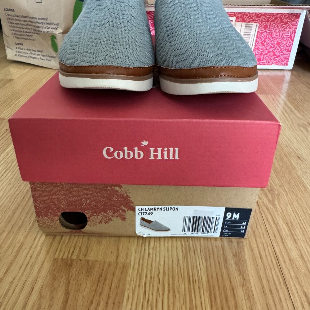 Cobb Hill Camryn slipons size 9 green - Picture 3 of 3